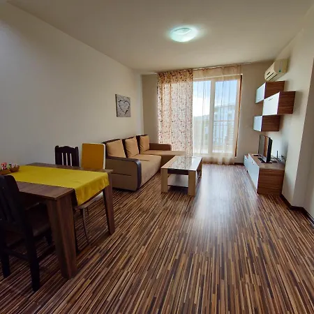 Aparthotel Diamond Sarafovo By Kp 4*
