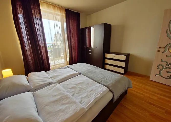 Ξενοδοχείο με διαμερίσματα Diamond Sarafovo By Kp Μπουργκάς