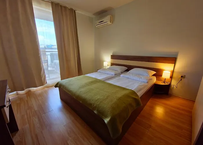 Aparthotel Diamond Sarafovo By Kp Burgas Stad