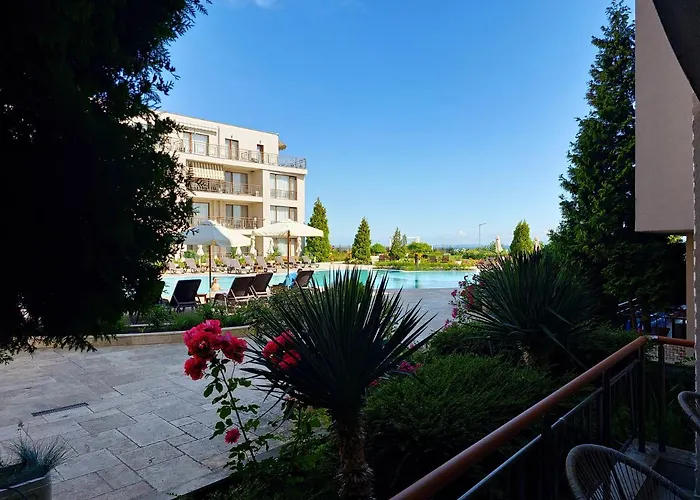 Aparthotel Diamond Sarafovo By Kp 4*