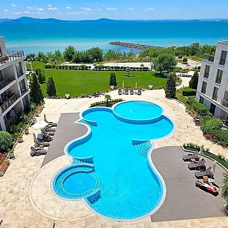 Diamond Sarafovo By Kp 4*