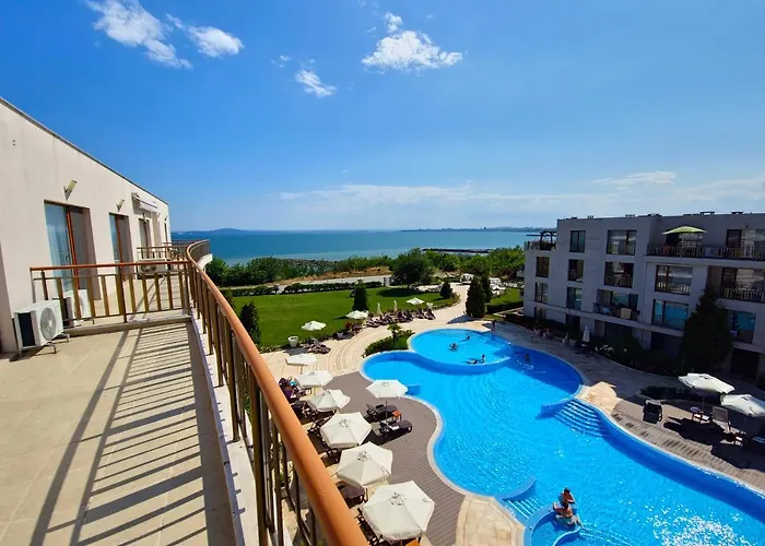 Apart-hotel Diamond Sarafovo By Kp 4*